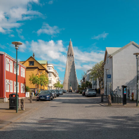 How to Avoid Tourists during 1 Day Around the Golden Circle